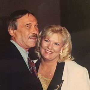 Meet your Posher, Elaine